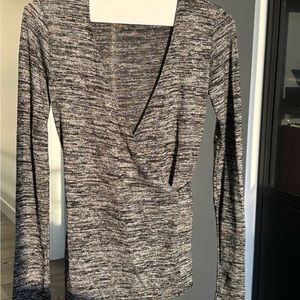 Aritzia Wilfred Free Wrap Tee Shirt